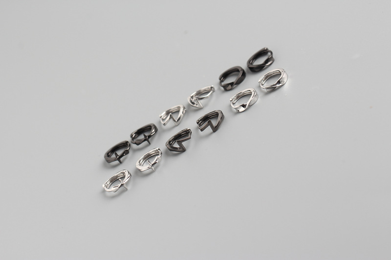 S925 Silver Diamond-Set Lightning Bolt Stud Earrings Petite Layered Cold Style Student Earrings - Image 2