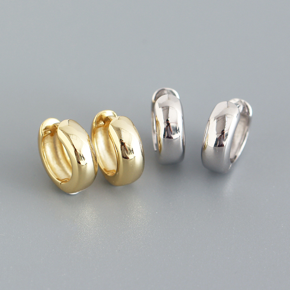 European S925 Silver INS Minimalist Polished Round Ear Cuffs Versatile Heavy Texture Hoop Earrings Jewelry - Image 2