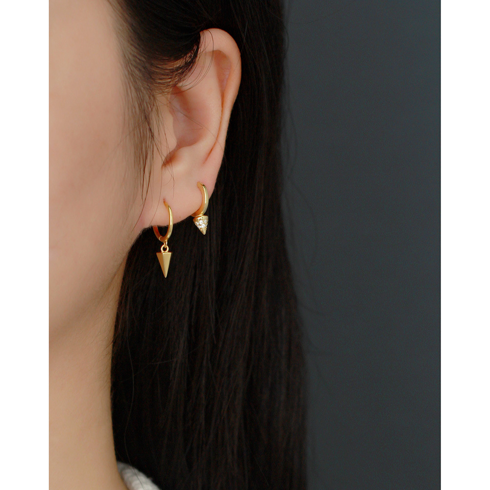 European Light Luxury S925 Silver Cross Earrings INS Style Diamond-Set Ear Cuffs Silver Earrings for Women - Image 13