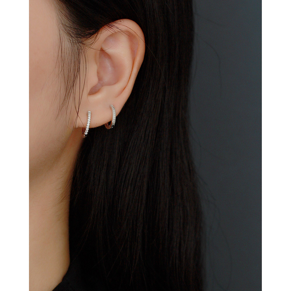 European Light Luxury INS Small Dot Earrings S925 Silver Stackable Hoop Ear Cuffs Jewelry for Women - Image 11