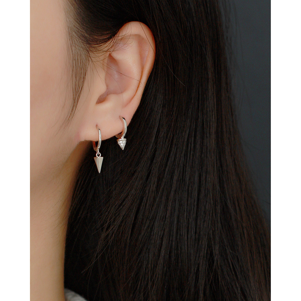 European Light Luxury S925 Silver Cross Earrings INS Style Diamond-Set Ear Cuffs Silver Earrings for Women - Image 15