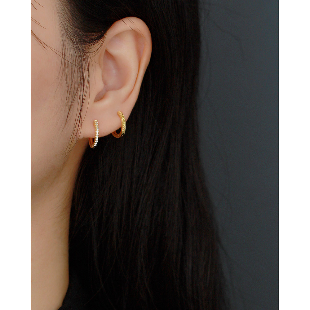 European Light Luxury INS Small Dot Earrings S925 Silver Stackable Hoop Ear Cuffs Jewelry for Women - Image 12