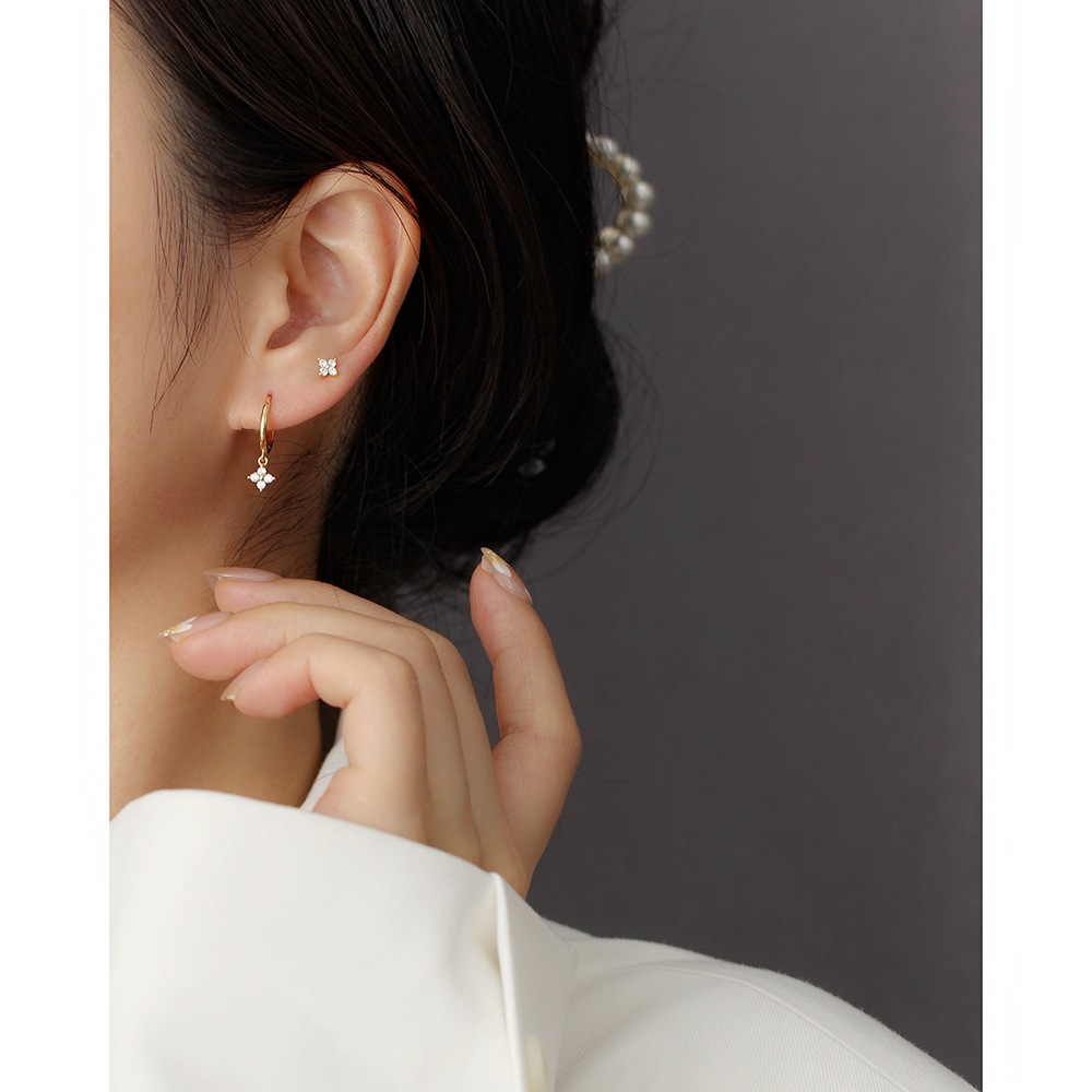 Simple Diamond-Set S925 Silver INS Four-Leaf Clover Stud Earrings Sweet Mini Colorful Flower Earrings - Image 12