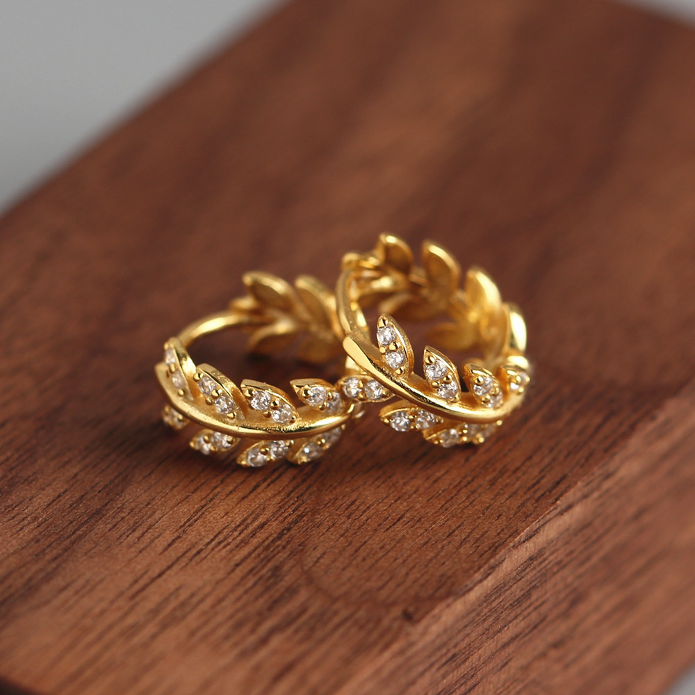European Best-Selling S925 Silver INS Geometric Marquise Crown Versatile Stud Earrings Jewelry for Women - Image 3