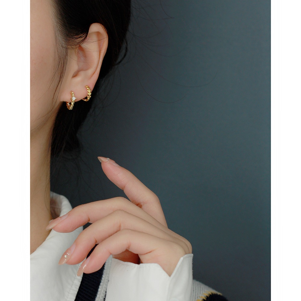 S925 Silver Leaf Ear Cuffs Minimalist Smooth Leaf Ear Cuffs Cool Style Silver Jewelry - Image 12