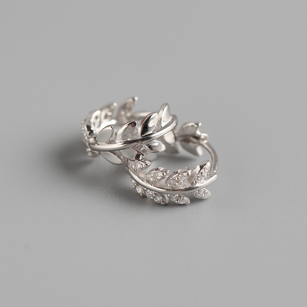 European Best-Selling S925 Silver INS Geometric Marquise Crown Versatile Stud Earrings Jewelry for Women - Image 4