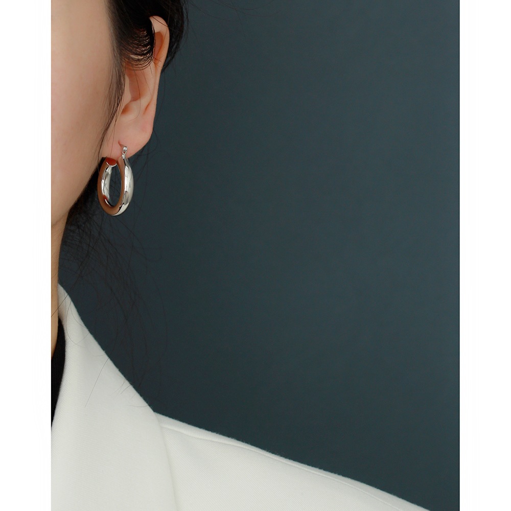 Exaggerated S925 Silver INS Metal Round Hoop Earrings Unique Minimalist Silver Ear Cuffs Earrings Jewelry - Image 10