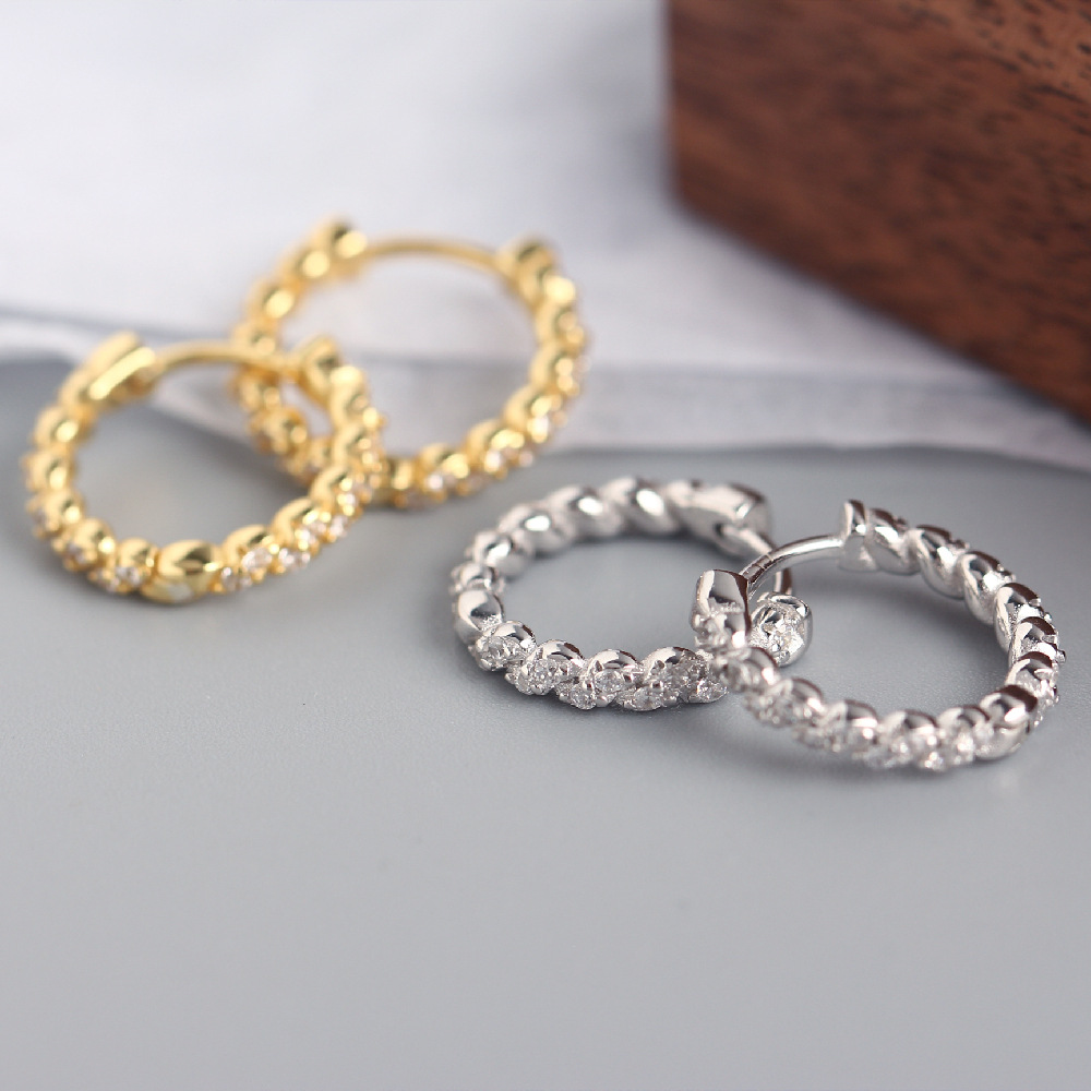 Hot-Selling S925 Silver INS Geometric Twist Diamond-Set Ear Cuffs Trendy Silver Jewelry - Image 8