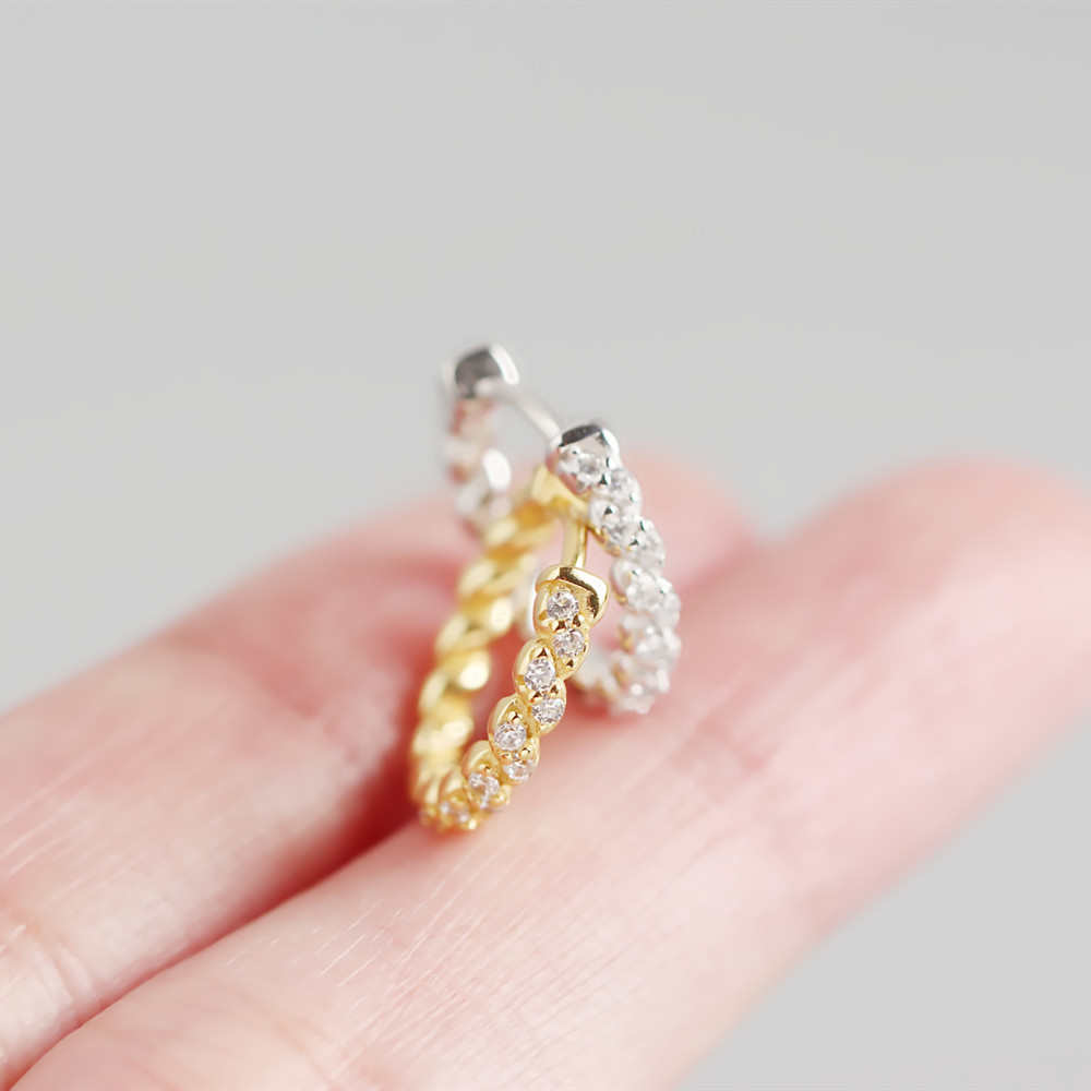 Hot-Selling S925 Silver INS Geometric Twist Diamond-Set Ear Cuffs Trendy Silver Jewelry - Image 9