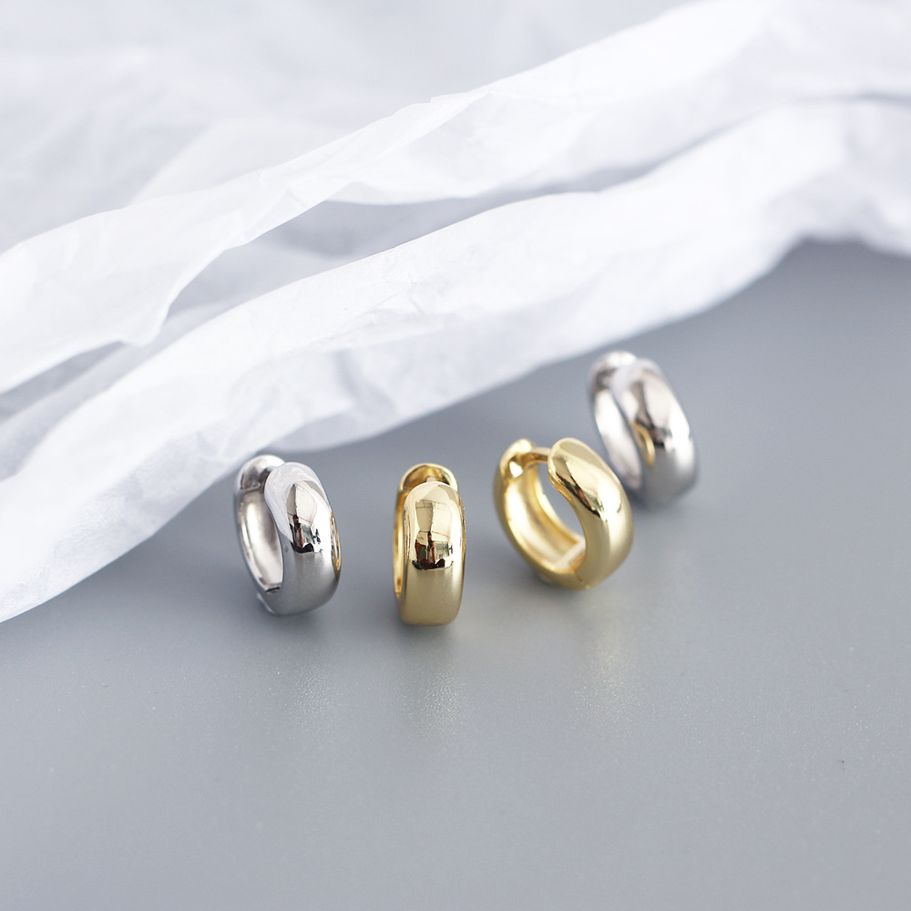 European S925 Silver INS Minimalist Polished Round Ear Cuffs Versatile Heavy Texture Hoop Earrings Jewelry - Image 9