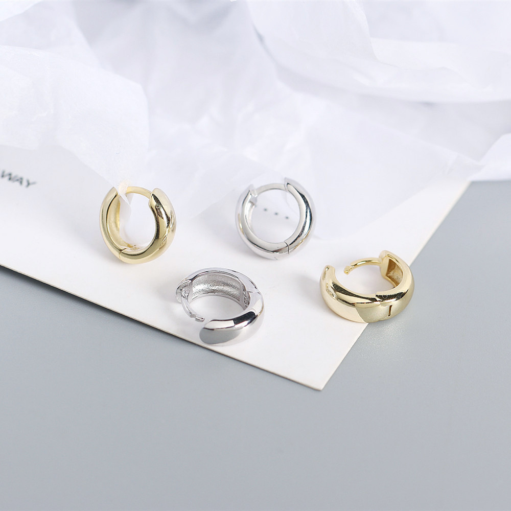 European S925 Silver INS Minimalist Polished Round Ear Cuffs Versatile Heavy Texture Hoop Earrings Jewelry - Image 12
