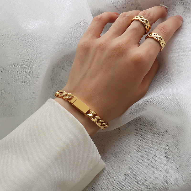 Chunky Flat Handmade Bracelet INS 18K Gold Magnetic Closure Couple Bracelet 18K Gold Plated Titanium Steel Jewelry - Image 2
