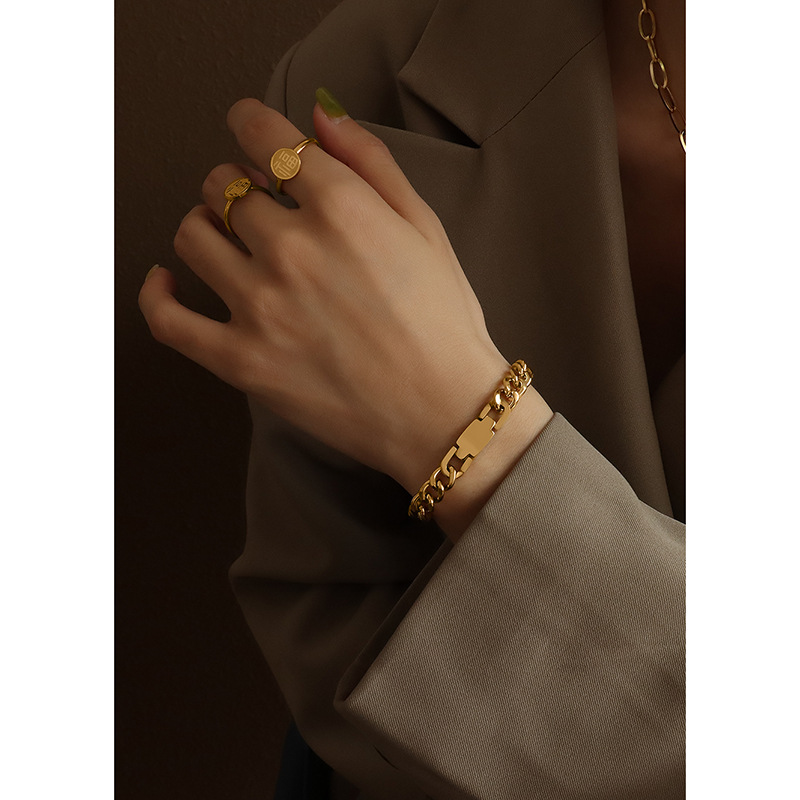 Hip-Hop European Exaggerated Heavy U-Clasp Handmade Titanium Steel 18K PVD Gold Plated Geometric Bracelet - Image 2