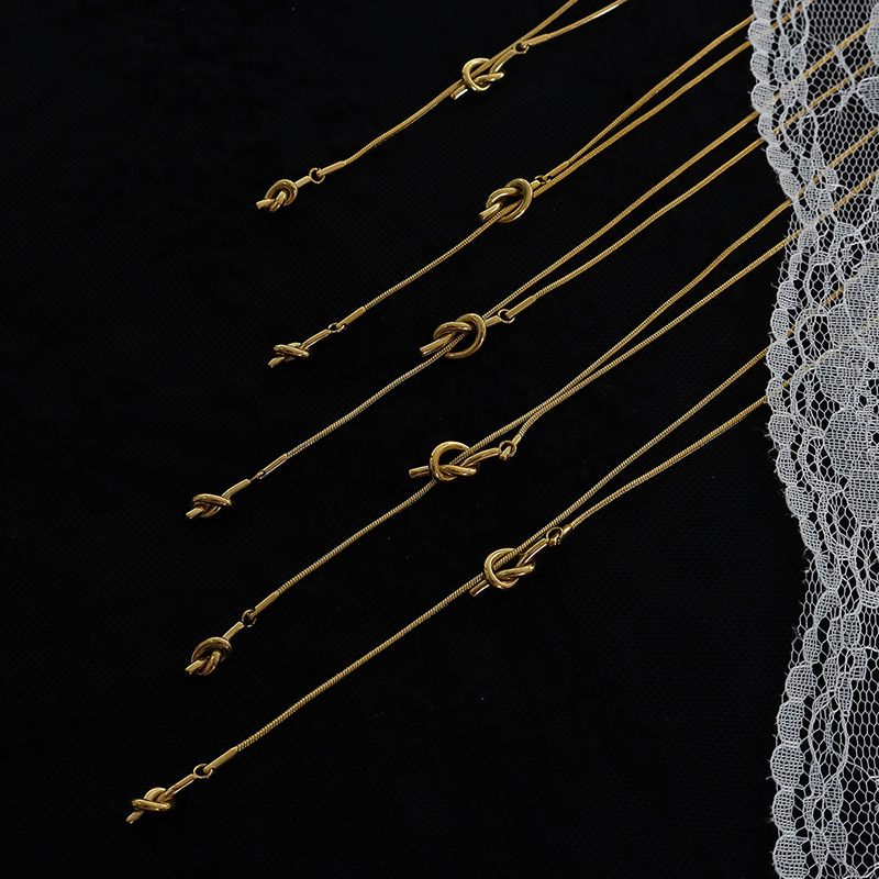 Korean Ins Fashion Fall Winter Long Heart Knot Sweater Chain Adjustable Length 18K PVD Gold Plated Necklace for Women - Image 2