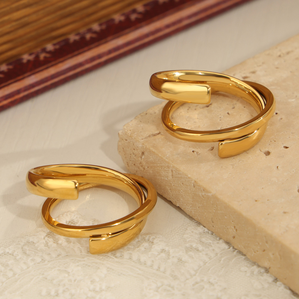 INS Style Minimalist Titanium Steel Gold Plated Irregular Fashion Ring Jewelry Wholesale - Image 4