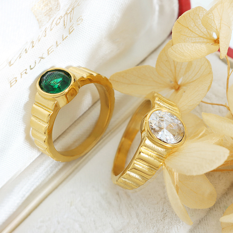 Non-Fading Vintage Ring Inlaid White Green Zircon Jewelry Non-Fading Gold Plated Food Finger Ring - Image 3