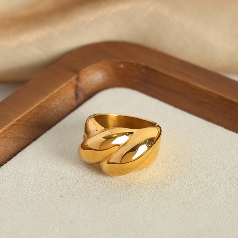 European New Small Designer High-End Titanium Steel 18K PVD Gold Plated Fashion Cable Texture Ring Jewelry for Women - Image 2