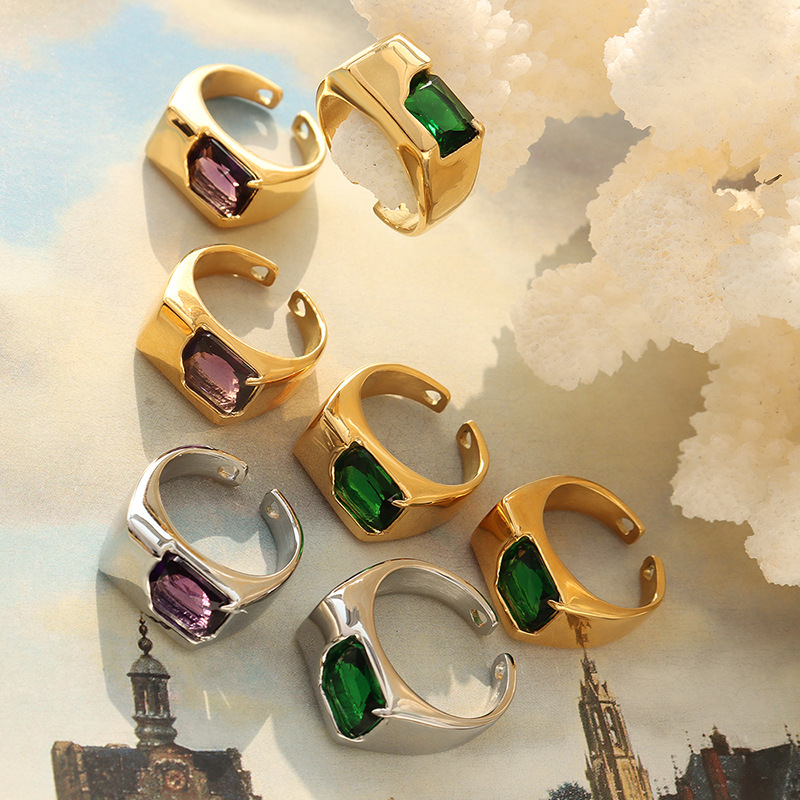 European Fashion Trendy Zircon Inlaid Geometric Ring with Titanium Steel Gold Plating Personalized Finger Jewelry - Image 3