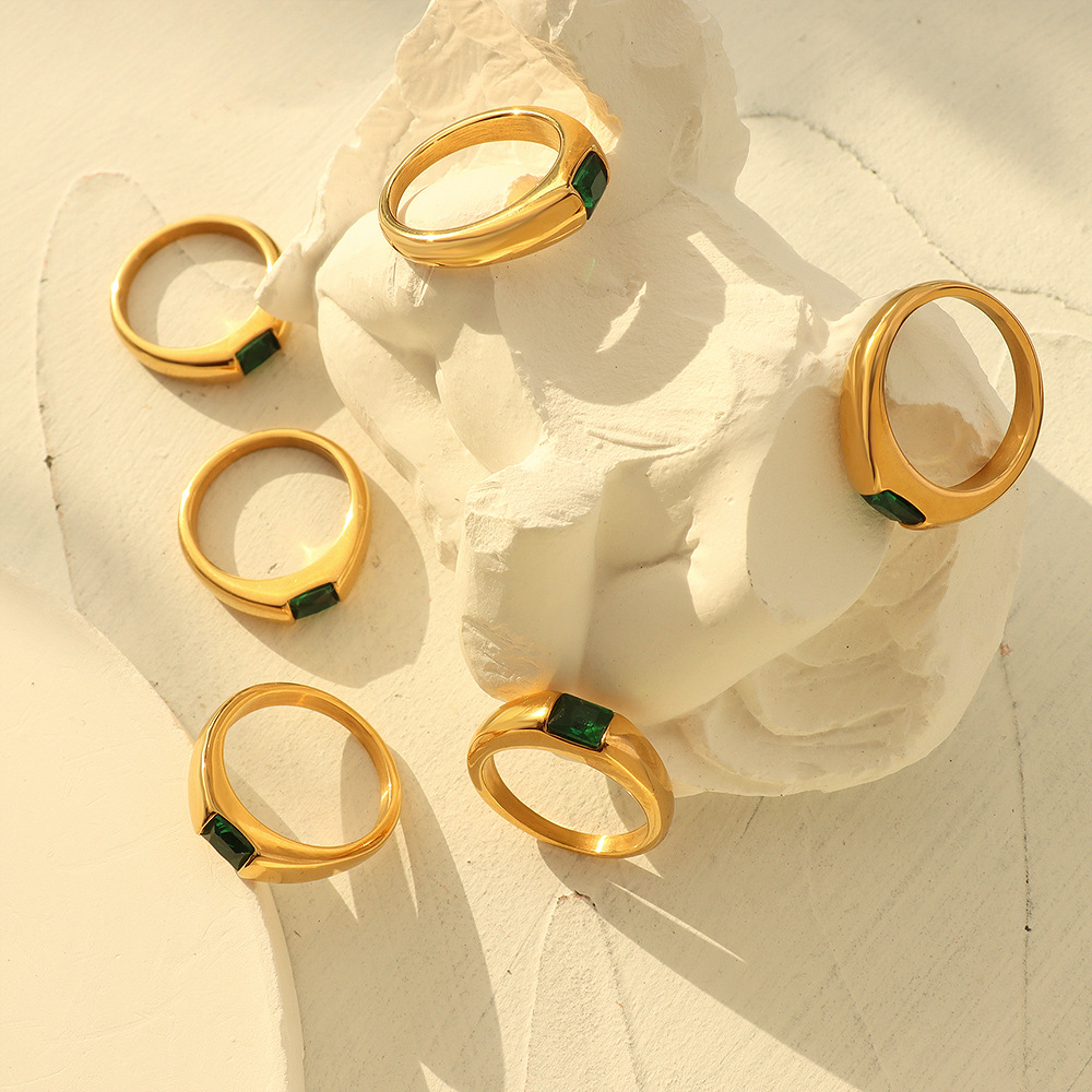 French Style 2025 New Green Zircon Inlaid Ring Elegant Fade-Resistant Titanium Steel 18K PVD Gold Plated Finger Jewelry - Image 2