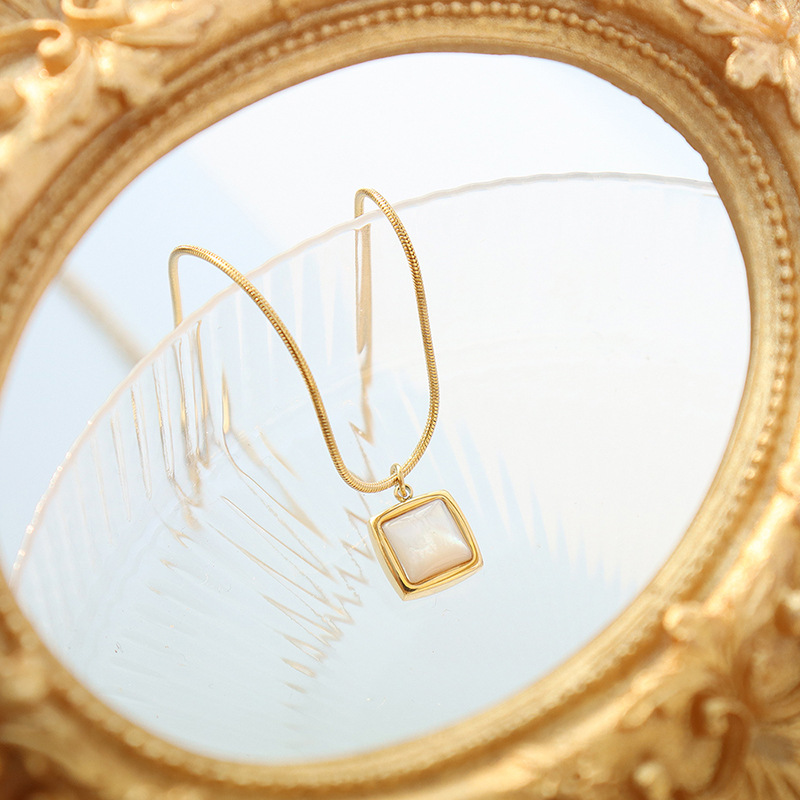 French Ins Cool Style Square White Shell Pendant Necklace 18K PVD Gold Plated Stainless Steel Round Snake Chain Jewelry - Image 2