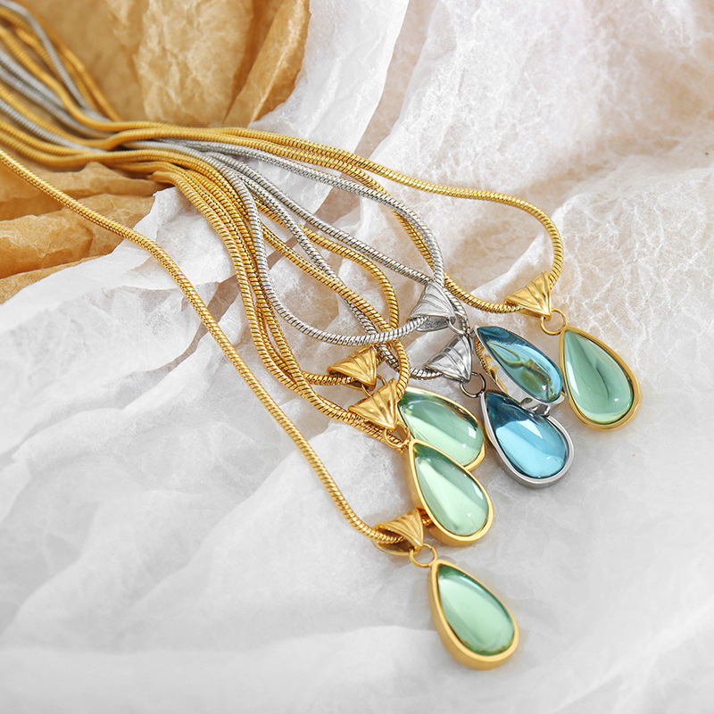 French Retro Olive Green Blue Teardrop Pendant Necklace Non-Fading Love Jewelry - Image 2