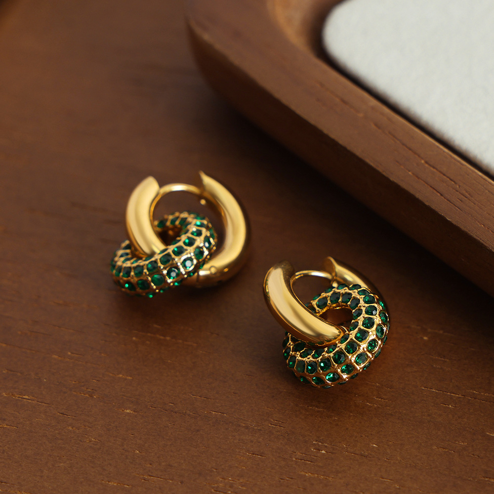 European luxurious zircon round earrings titanium steel 18k PVD gold plated lightweight vintage jewelry for women - Image 2