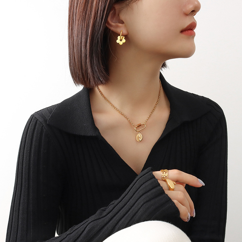 French Vintage Floral Earrings 18K Gold PVD Plated Stainless Steel INS Minimalist Jewelry - Image 5