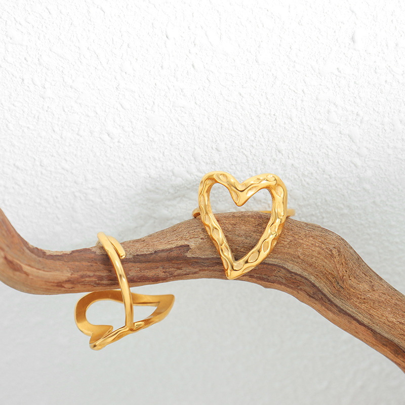 European Metal Fashion Trendy Non-Fading Irregular Heart-Shaped Ring Titanium Steel Jewelry - Image 2