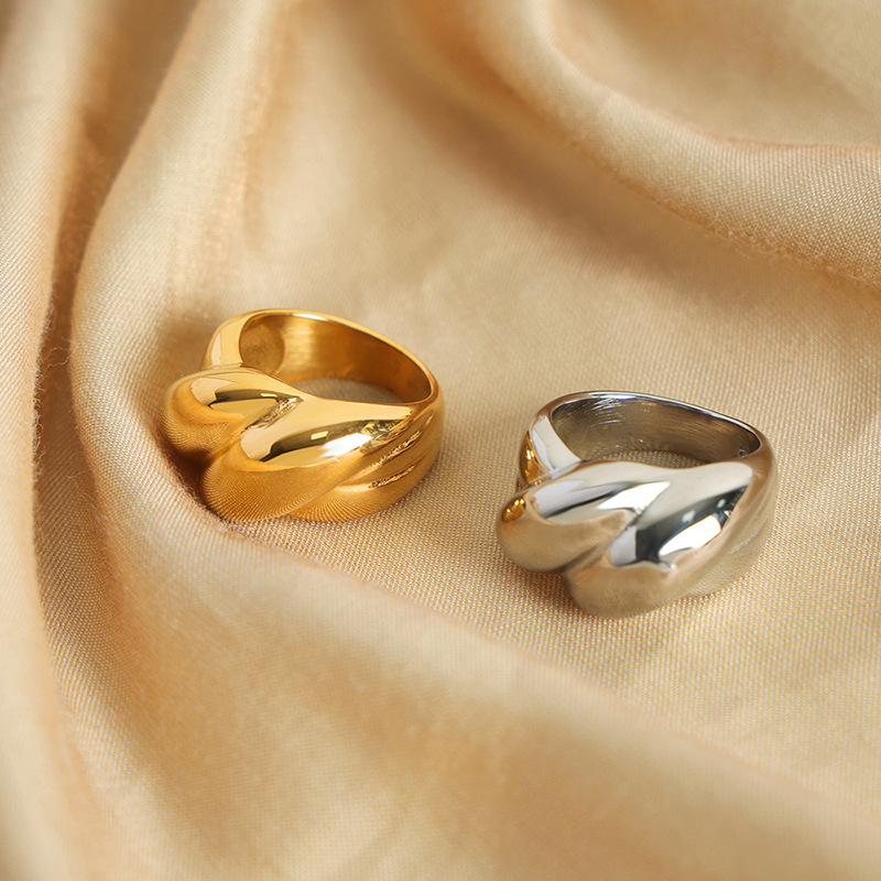 European New Small Designer High-End Titanium Steel 18K PVD Gold Plated Fashion Cable Texture Ring Jewelry for Women - Image 3