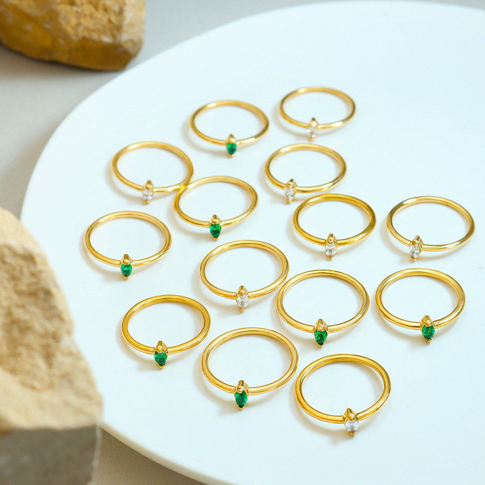 European Rhombus Inlaid Zircon Design Ring Minimalist Solid Circle Finger Ring Fashion Titanium Steel Hot Selling Jewelry - Image 3
