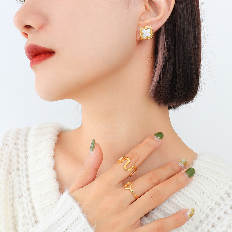 European vintage square white shell stud earrings lightweight niche titanium steel 18k PVD gold plated earrings - Image 3