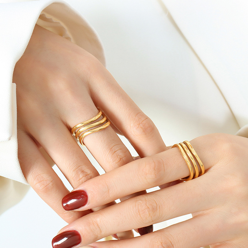 European High-End Fashion Titanium Steel 18K PVD Gold Plated Fade-Resistant Personalized Luxury Versatile Ring Jewelry - Image 4