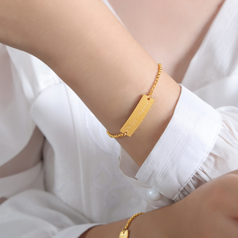 European Minimalist Long Elliptical Letter Bracelet 18K PVD Gold Plated Titanium Steel Jewelry Wholesale - Image 4
