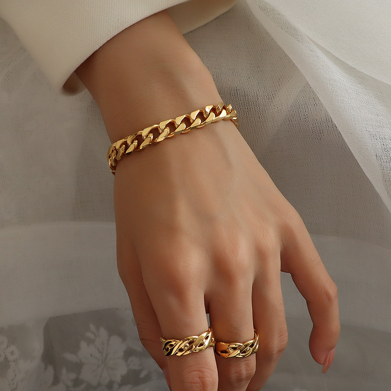 Chunky Flat Handmade Bracelet INS 18K Gold Magnetic Closure Couple Bracelet 18K Gold Plated Titanium Steel Jewelry - Image 4