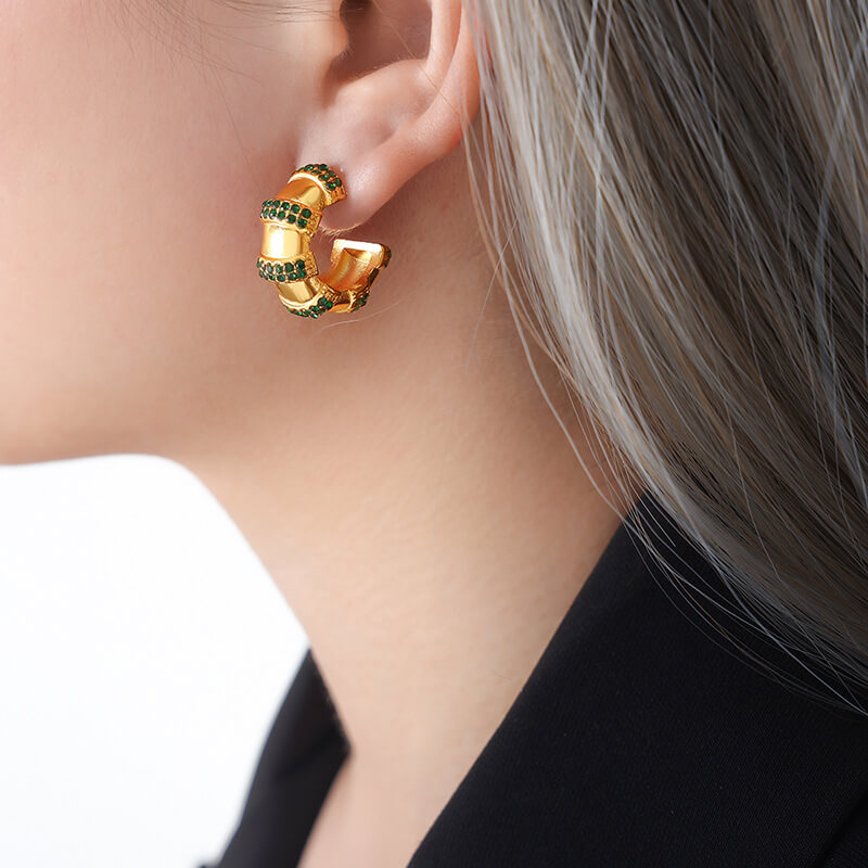 European new design titanium steel electroplated zircon C-shaped earrings vintage non-tarnish lightweight jewelry - Image 6