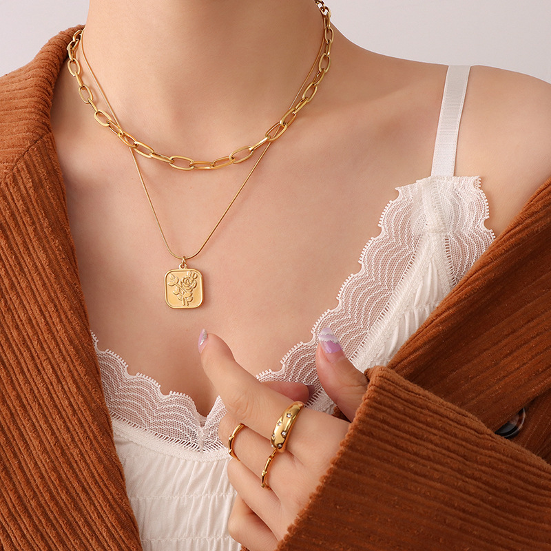 European Ins Cold Minimalist Rose Flower Pendant Necklace Titanium Steel 18K PVD Gold Plated Fashionable Choker - Image 5