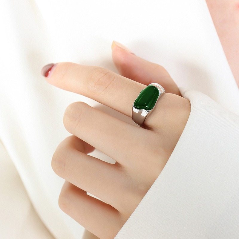 French New Retro Luxury Small Designer Irregular Stainless Steel Ring Minimalist Unique Jewelry for Women - Image 5