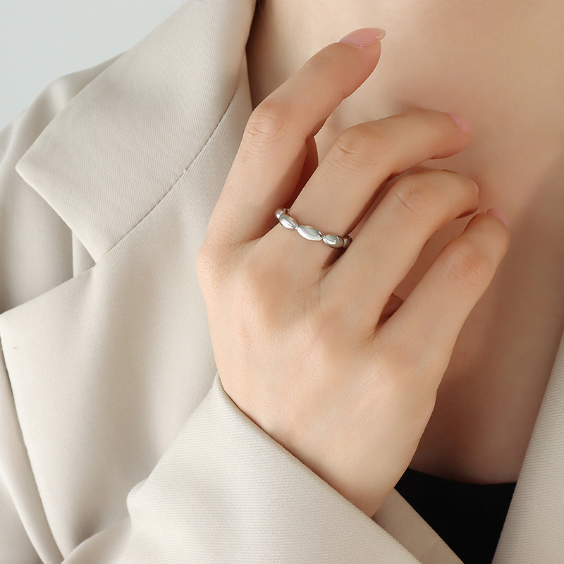 French Designer Vintage Jewelry 18K PVD Gold Plated Simple CZ Grid Titanium Steel Ring Ins Style - Image 5