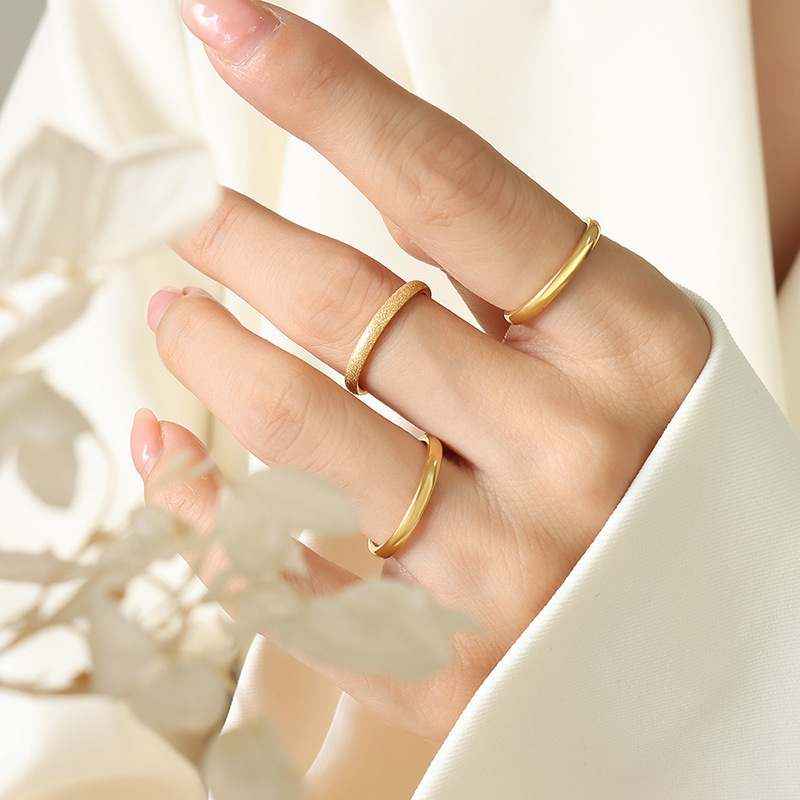 Simple Matte Ring Set Eternity Circle Couple Rings Anniversary Rings Titanium Steel 18K PVD Gold Plated - Image 2