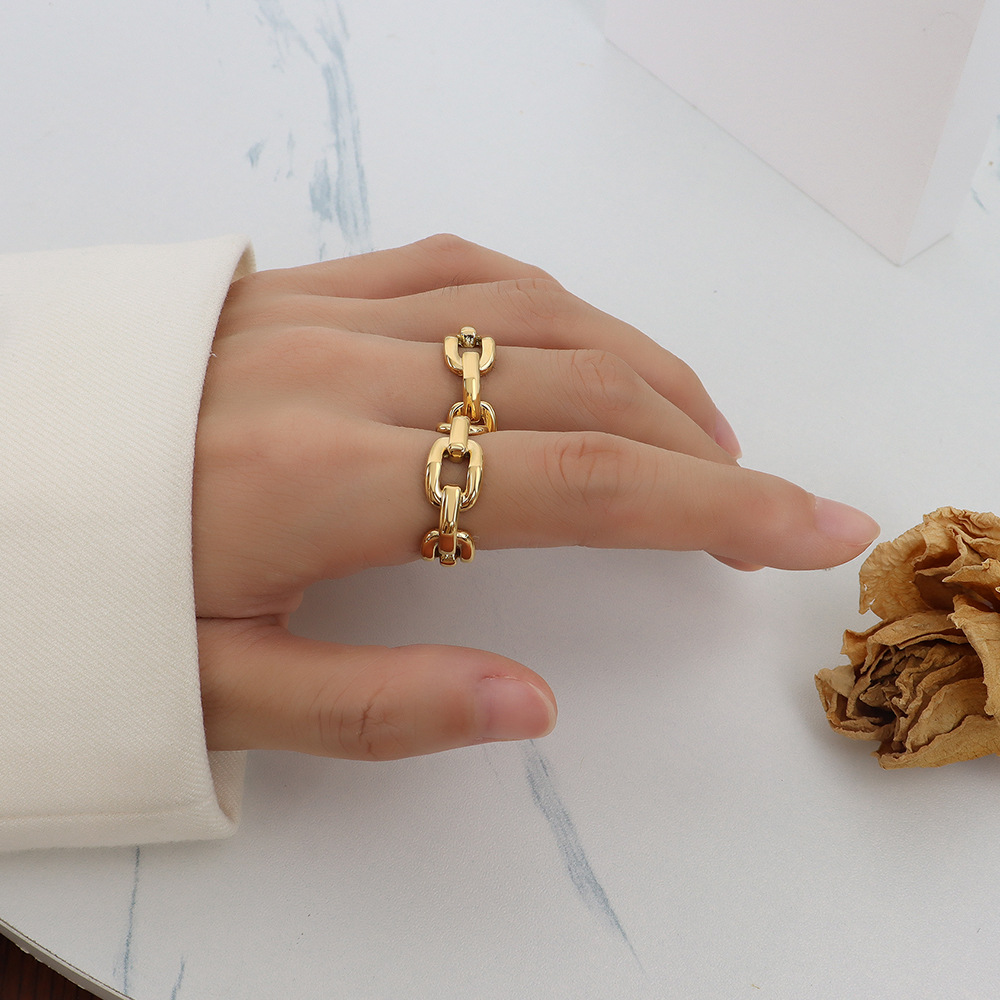 French Ins Small Square Ring with Cold Minimalist Luxury Chain Design for Women Adjustable Finger Ring - Image 3