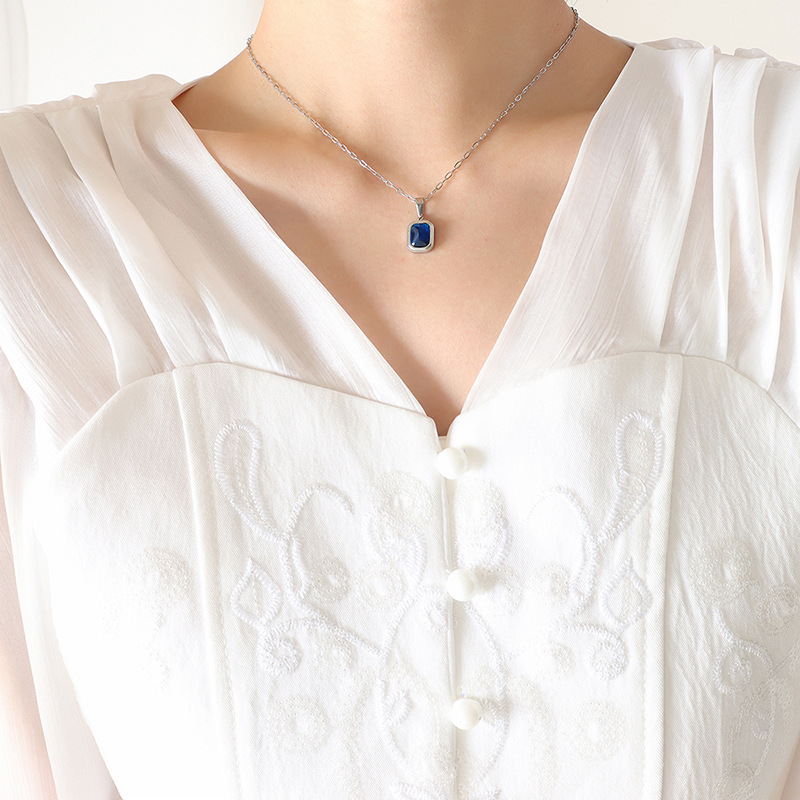European Titanium Steel 18K PVD Gold Plated Blue Crystal Pendant Necklace Handmade Choker Necklace for Women - Image 4