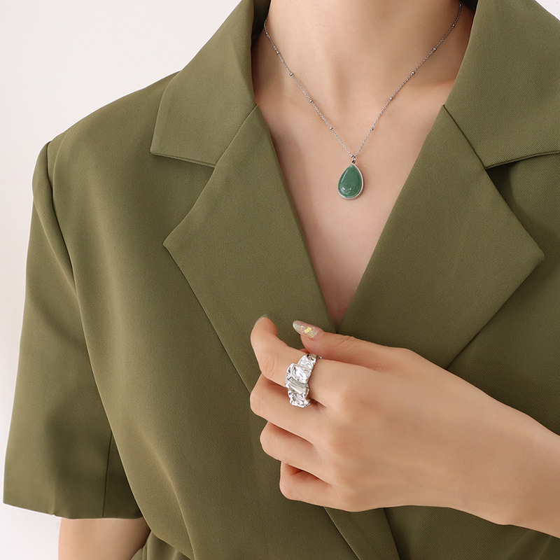 Korean Style Natural Stone Water Drop Oval Pendant Choker Necklace 18K PVD Gold Plated Titanium Steel Jewelry Wholesale - Image 4