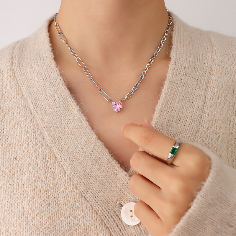Korean New Trend Sweet Girl Pink Zircon Heart Pendant Necklace Fashionable Design Choker Necklace for Women - Image 4