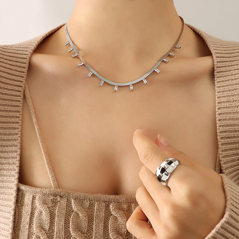 European New Style Minimalist Zircon Pendant Snake Chain Necklace Geometric Titanium Steel 18K PVD Gold Plated Jewelry - Image 3
