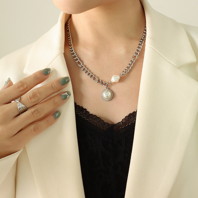 European Ins Vintage Freshwater Pearl Pendant Necklace 18K PVD Gold Plated Titanium Steel Choker Jewelry - Image 4