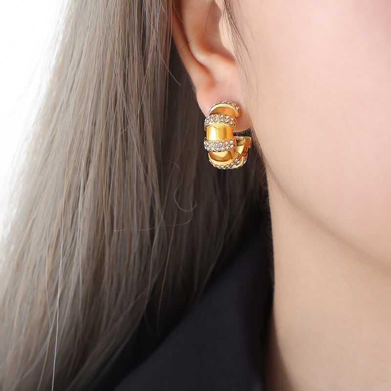 European new design titanium steel electroplated zircon C-shaped earrings vintage non-tarnish lightweight jewelry - Image 4