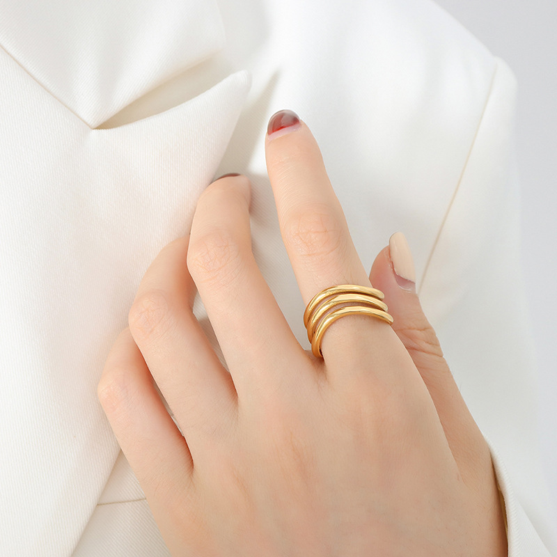 European High-End Fashion Titanium Steel 18K PVD Gold Plated Fade-Resistant Personalized Luxury Versatile Ring Jewelry - Image 6