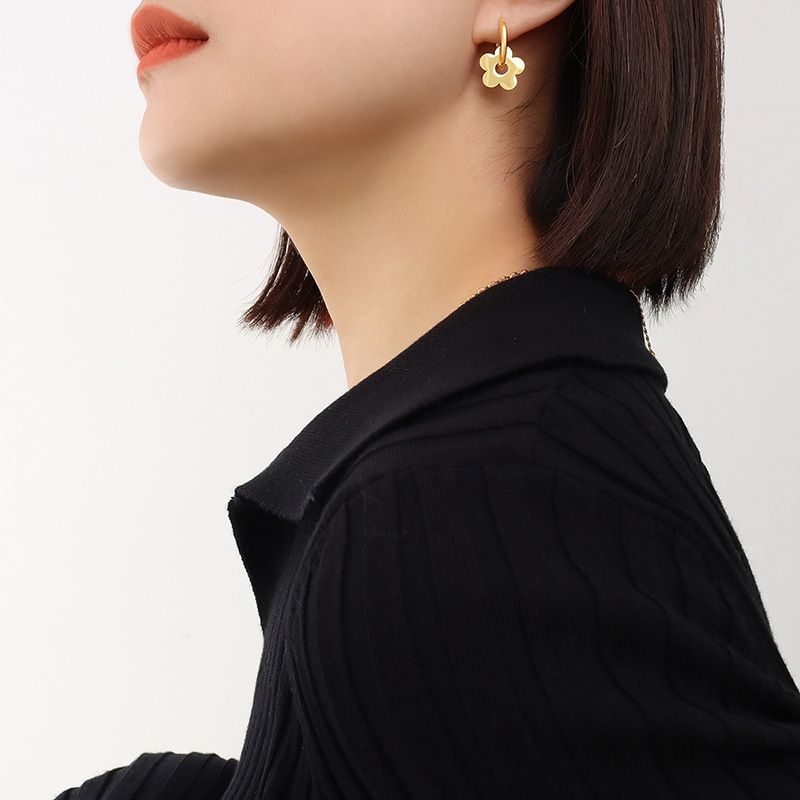 French Vintage Floral Earrings 18K Gold PVD Plated Stainless Steel INS Minimalist Jewelry - Image 4