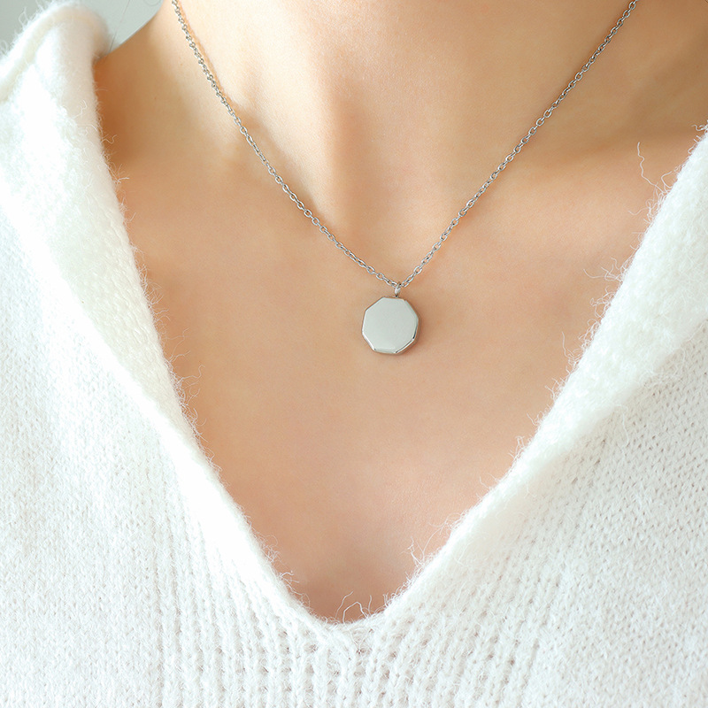 European Jewelry Brushed Shine Pendant Necklace Ins Cold Minimalist Style Titanium Steel 18K PVD Gold Plated for Women - Image 6