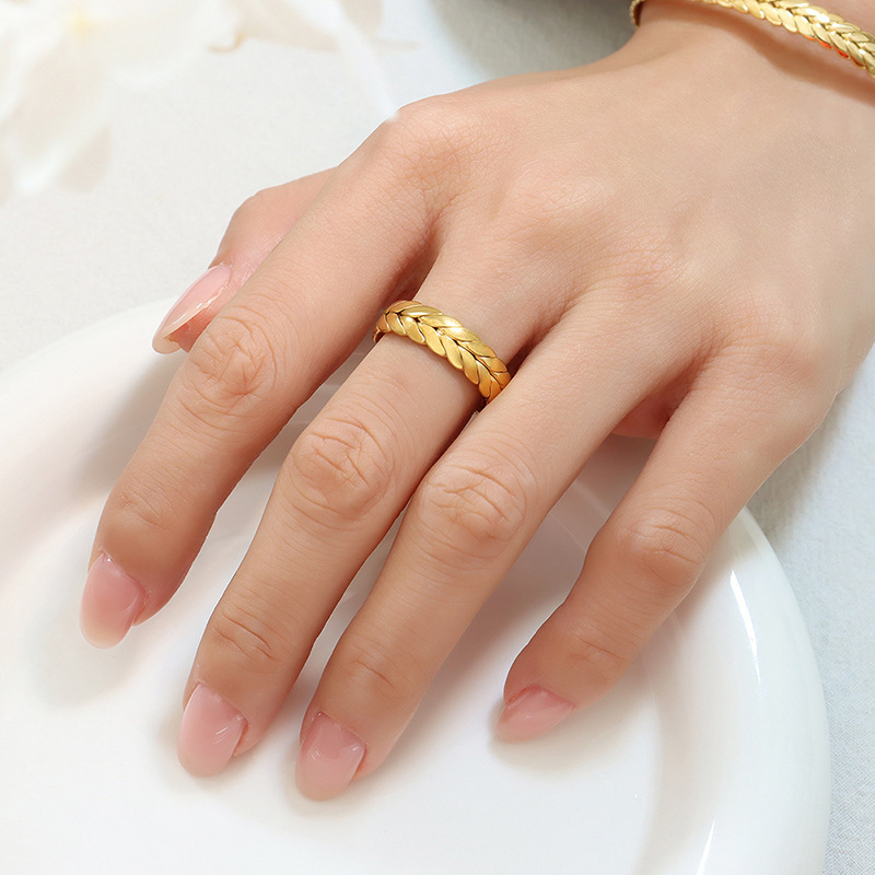European Fade-Resistant Open Wheat Bracelet Ring Set with Titanium Steel Gold Plated Jewelry Z192150 - Image 4